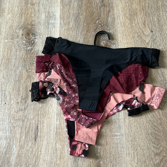 NWT - Vince Camuto - 5 pack smooth thing -size L - Picture 2 of 2